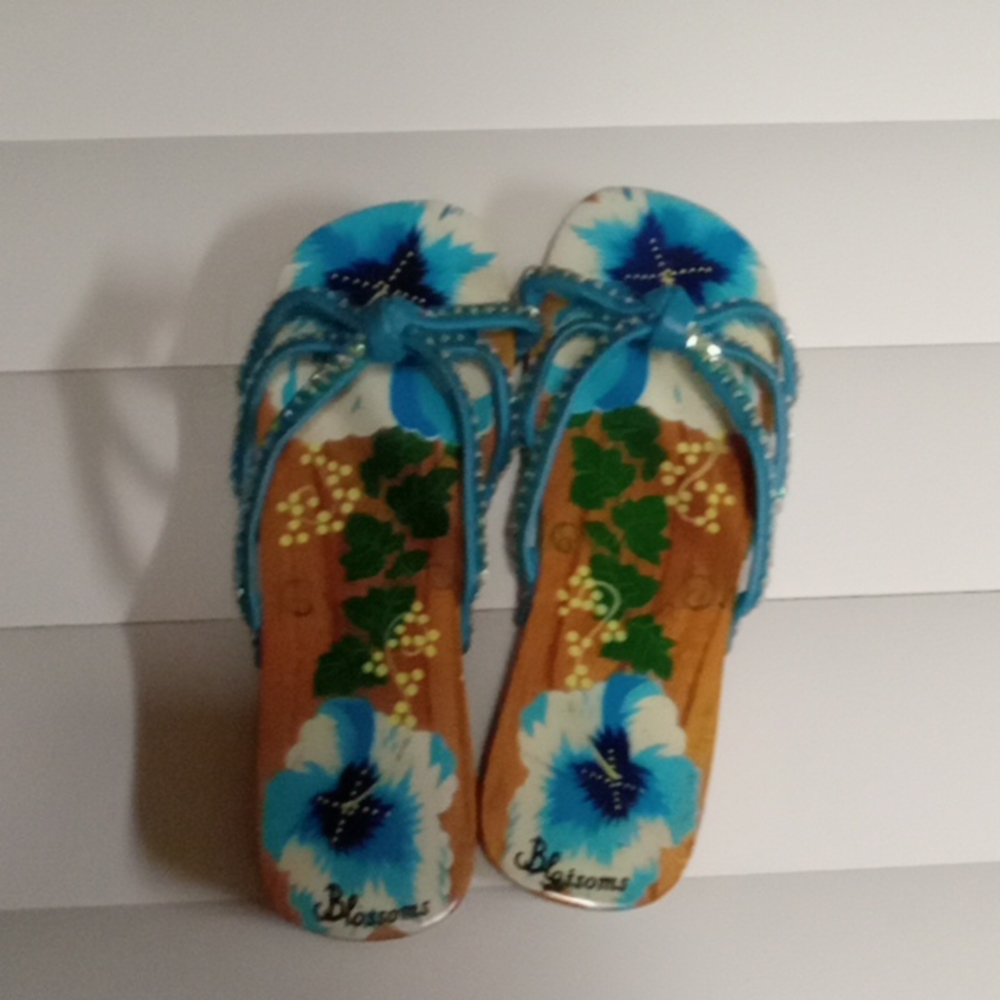 Cutest Wooden Sandals❤️